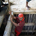 Sapphire Hunting in Sri Lanka在斯里兰卡寻找蓝宝石