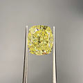 2.51CT FY VVS2 EX VG/MB GIA证书
长垫形 颜色很好的