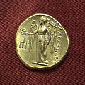 新入藏的两枚古希腊钱币。