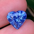 【皇家蓝彩宝】4克拉无烧矢车菊，颜色很美，通透明亮的一颗小❤️切割