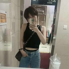 爱笑的胖鱼鱼