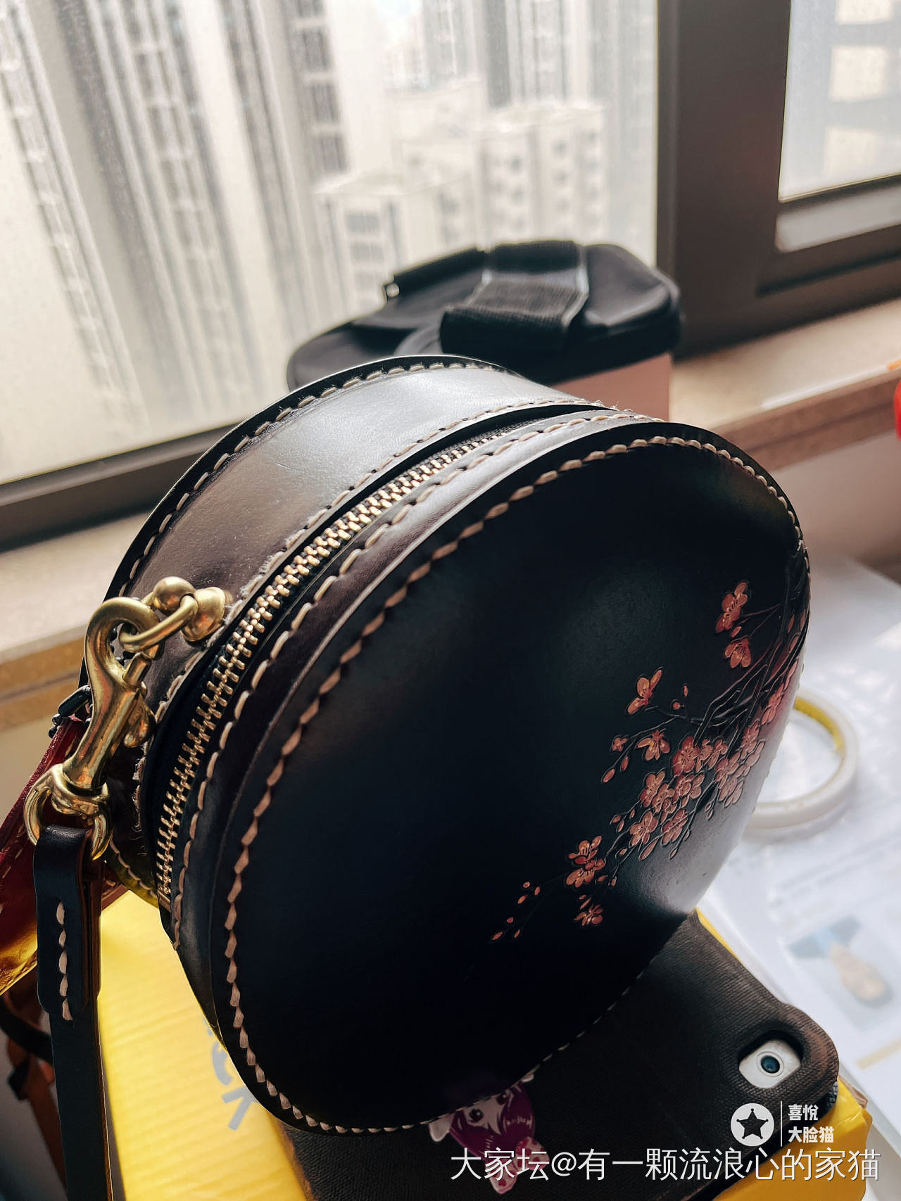 更新最后三个 lv老花邮差 lv黑三彩 降价_品味