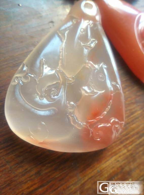 刚刚抛光好的几个小南红_挂件南红