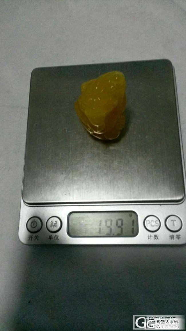 琥珀、蜜蜡,名家雕刻龙纹桃核十八罗汉_有机宝石