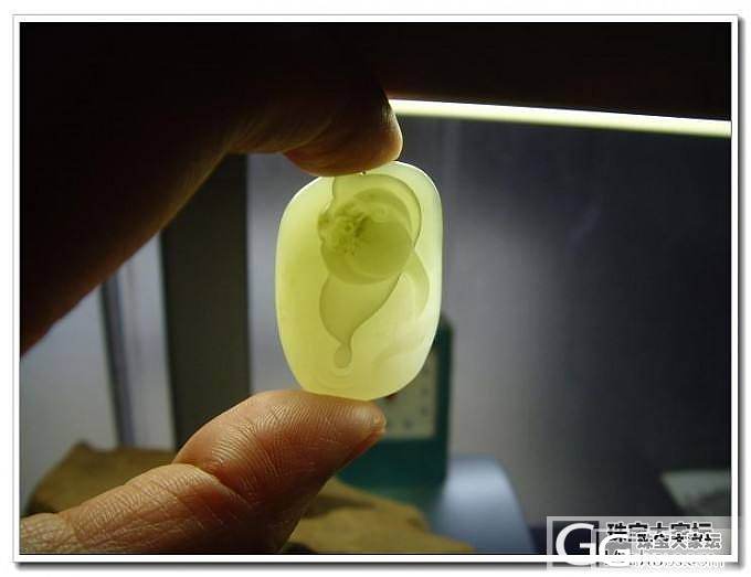 五一特价---籽料带翠荷花挂件_传统玉石