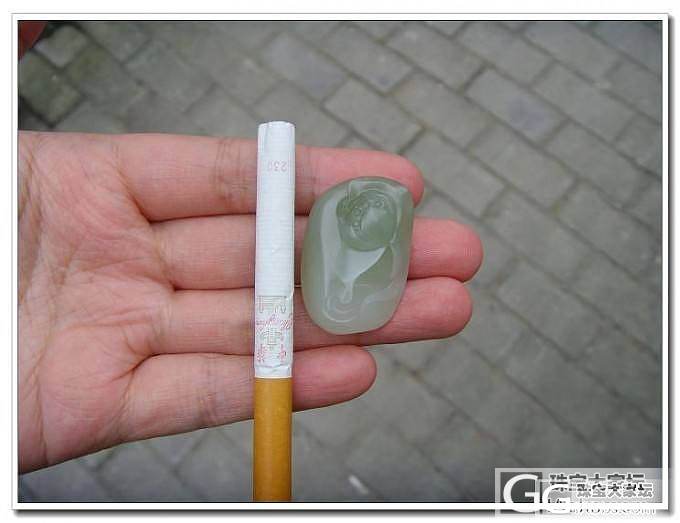 五一特价---籽料带翠荷花挂件_传统玉石