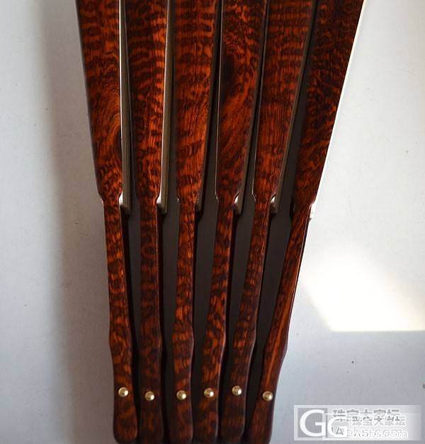 精品全芯蛇纹木扇子 折扇(洒金扇面)460元包邮_珠宝