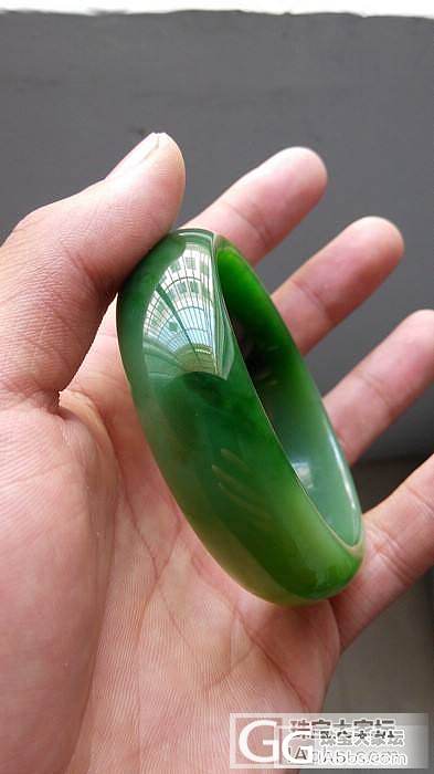 碧玉手镯两支啊!!_传统玉石