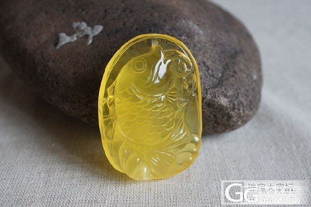 天然波罗的海琥珀 蜜蜡 金珀 雕件 吊坠 130722鱼乐图 6.67g_珠宝