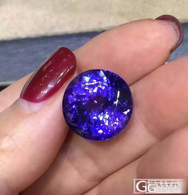 超级奢华的圆钻设计完美切工16.55克拉_刻面宝石坦桑石