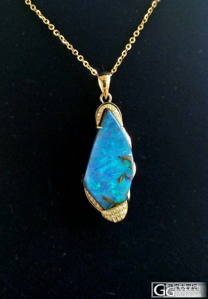 深邃如蓝色海洋_欧泊