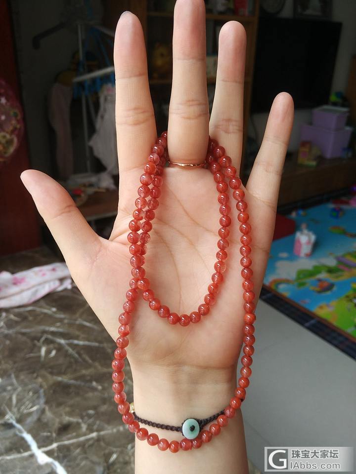 新入的冰飘，自己觉得超级美丽呢_南红手链