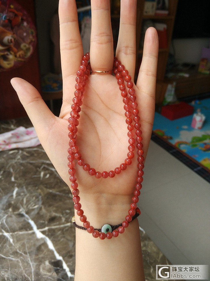 新入的冰飘，自己觉得超级美丽呢_南红手链