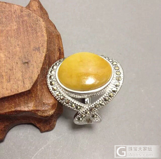 以前做的戒指_琥珀蜜蜡戒指