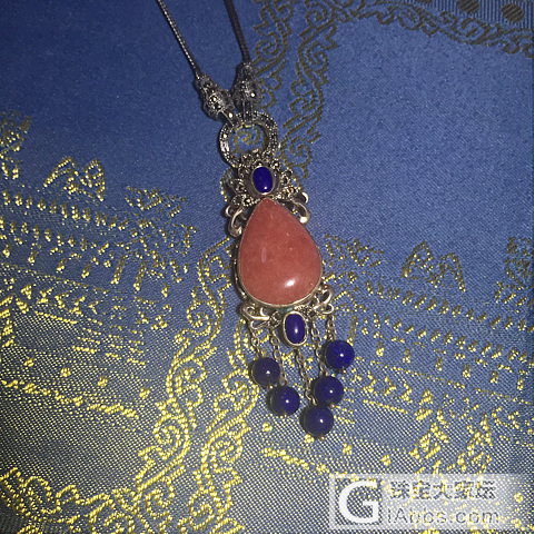 南红配红纹💗_吊坠红纹石水晶