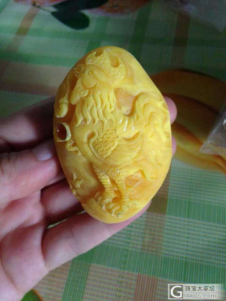 玲珑福蜜蜡加工过程，大家快来看哦_雕刻蜜蜡