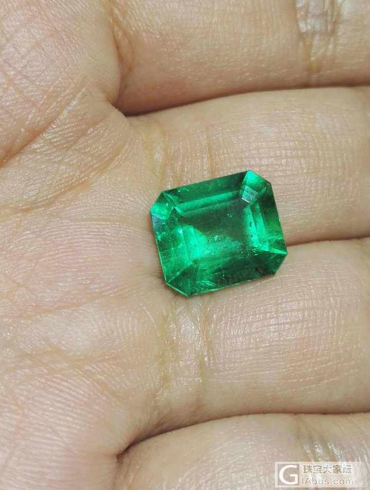 昨天店里现场活动，100多里祖母绿，挑几粒精品上！_名贵宝石刻面宝石祖母绿瑞意邦珠宝