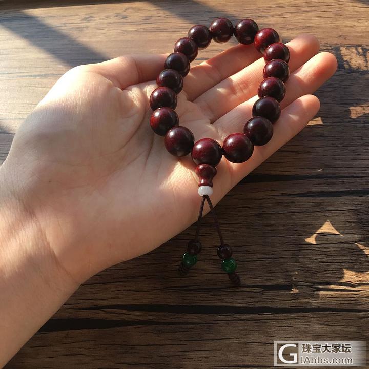 阳光下的紫檀_珠串小叶紫檀