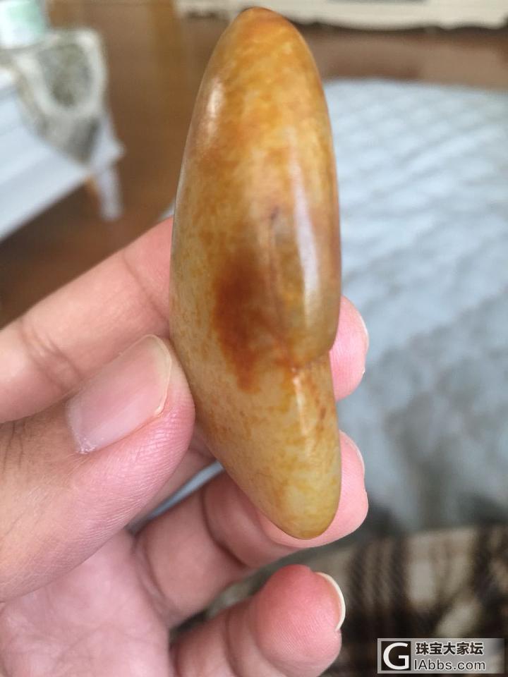 寻雕刻师！这个籽料可以雕个啥？请师父给看看！谢谢！_和田玉玉工