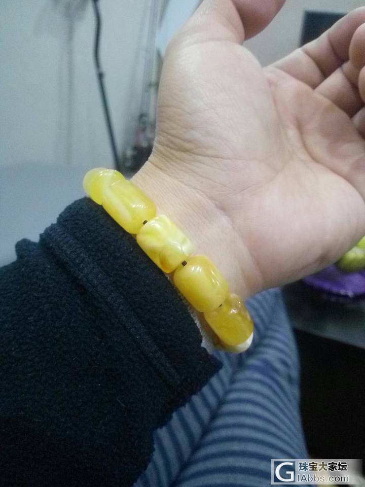 桶珠手串终于凑齐了。_蜜蜡珠串
