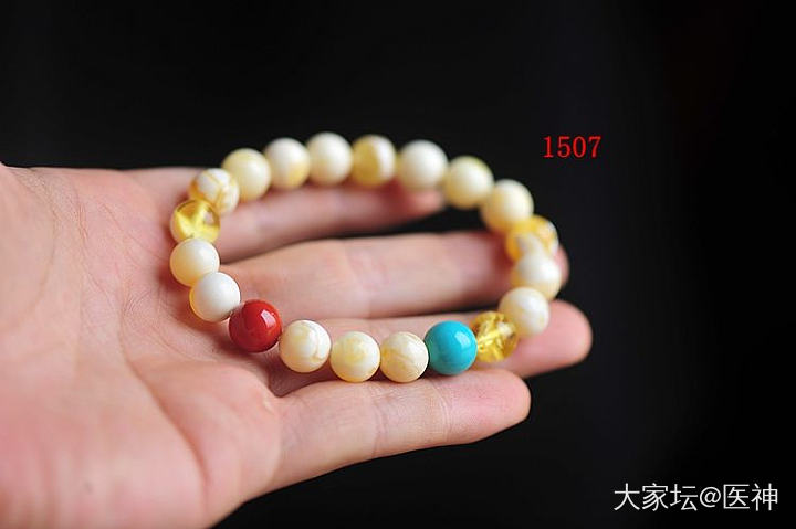 医神。留有万种风情的蜜珀--“金绞白”蜜蜡圆珠手链。配南红绿松_松石南红琥珀蜜蜡