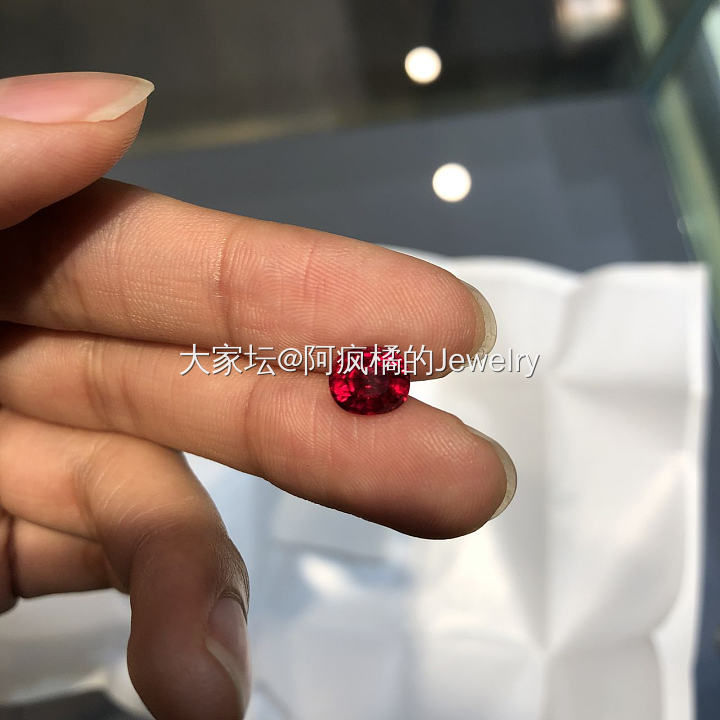 看到一颗2克拉15w的GRS红宝_刻面宝石红宝石