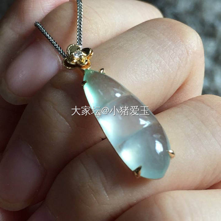 高冰福豆吊坠_挂件翡翠