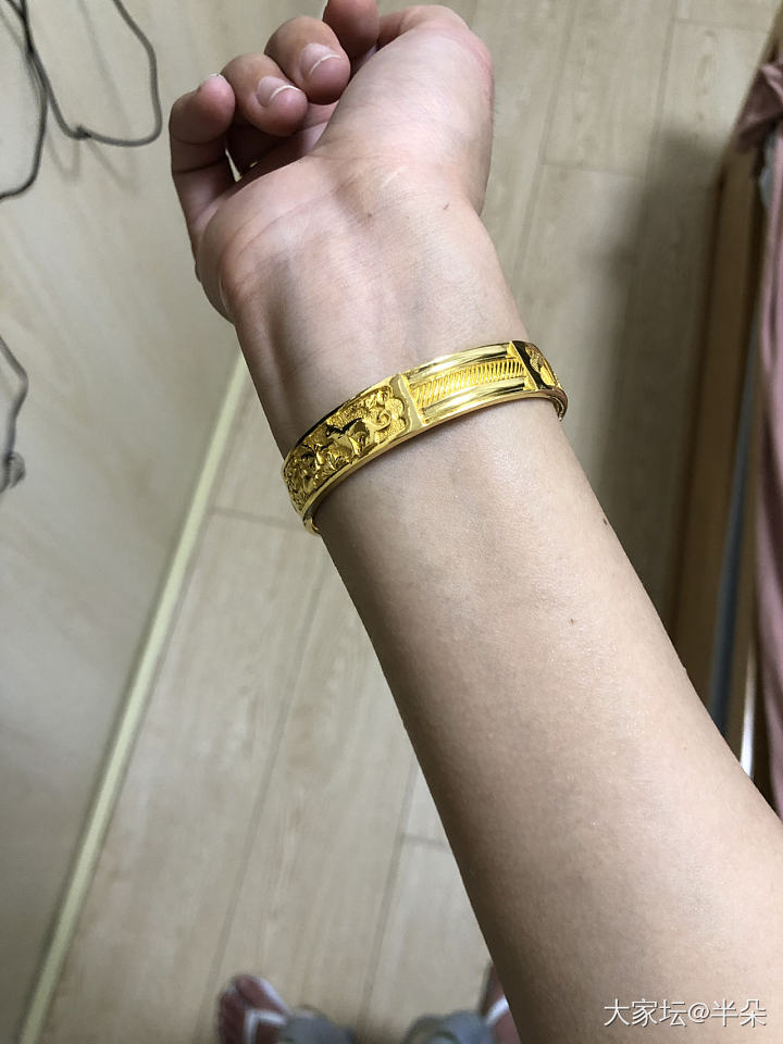 三窗上个手💕_金