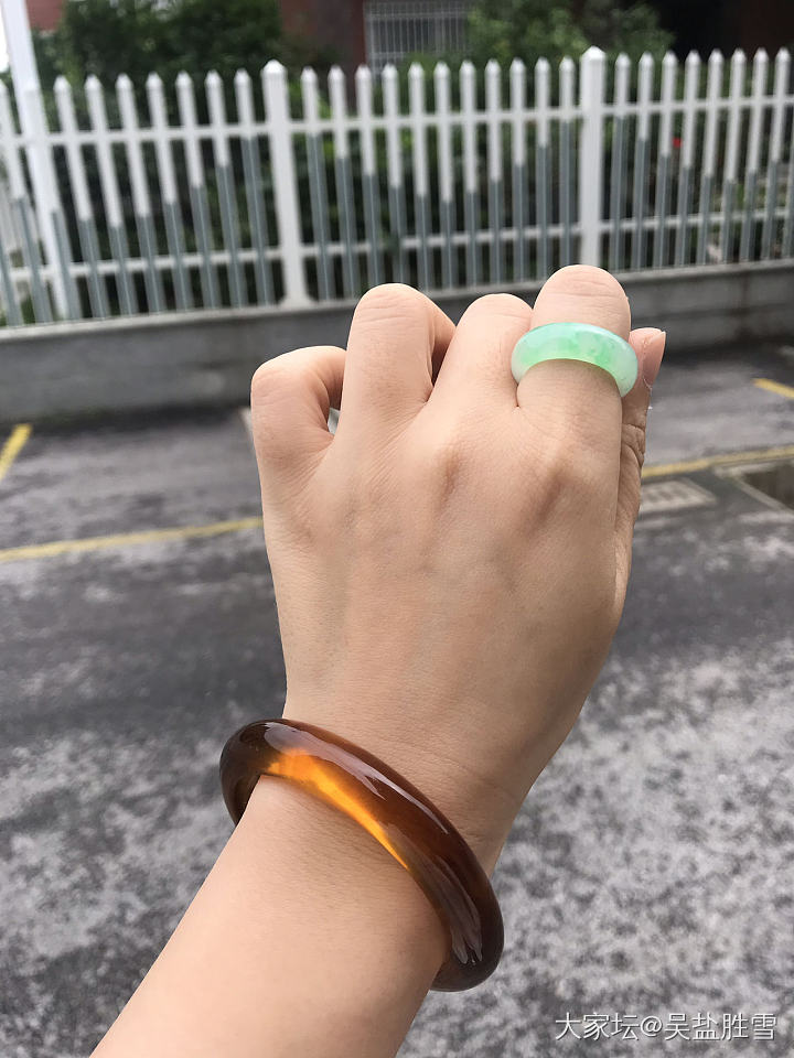 今天要有光✨_手镯琥珀戒指翡翠