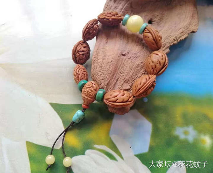 这种雕刻桃核价格大概多少_核桃