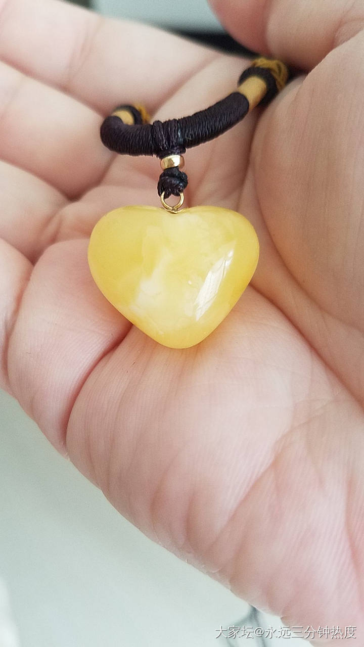 俺的蜜蜡们_挂件原石琥珀蜜蜡