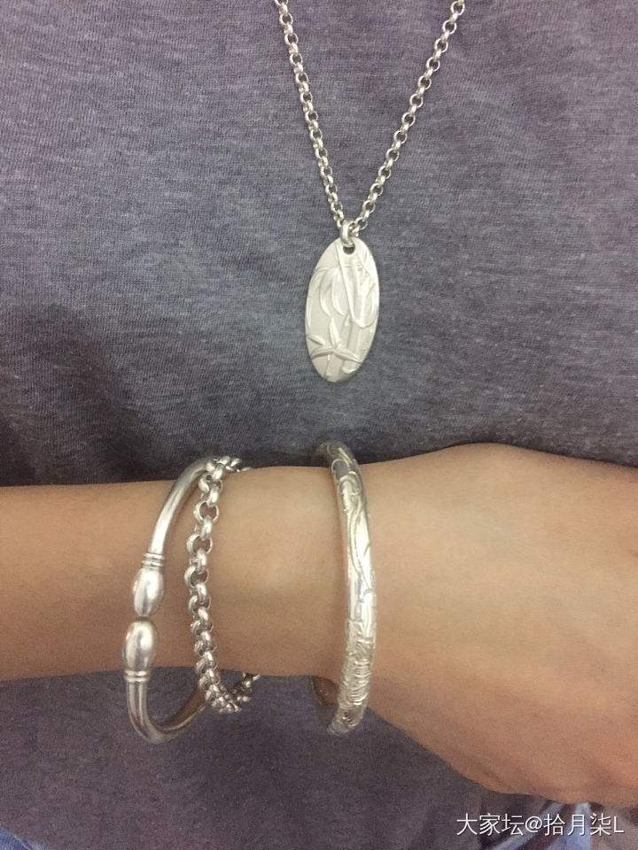 为什么爱银饰？来晒晒你们戴旧的银镯吧！_银