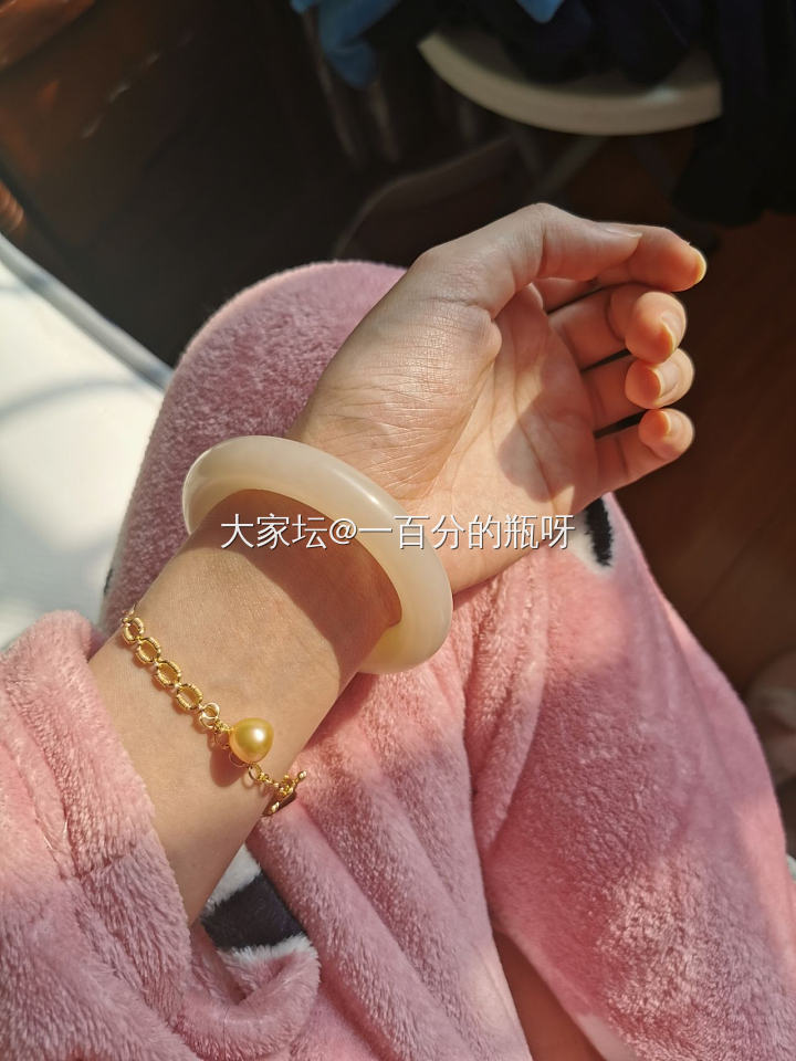 收到的藕粉镯子，温柔到极致了_手镯和田玉