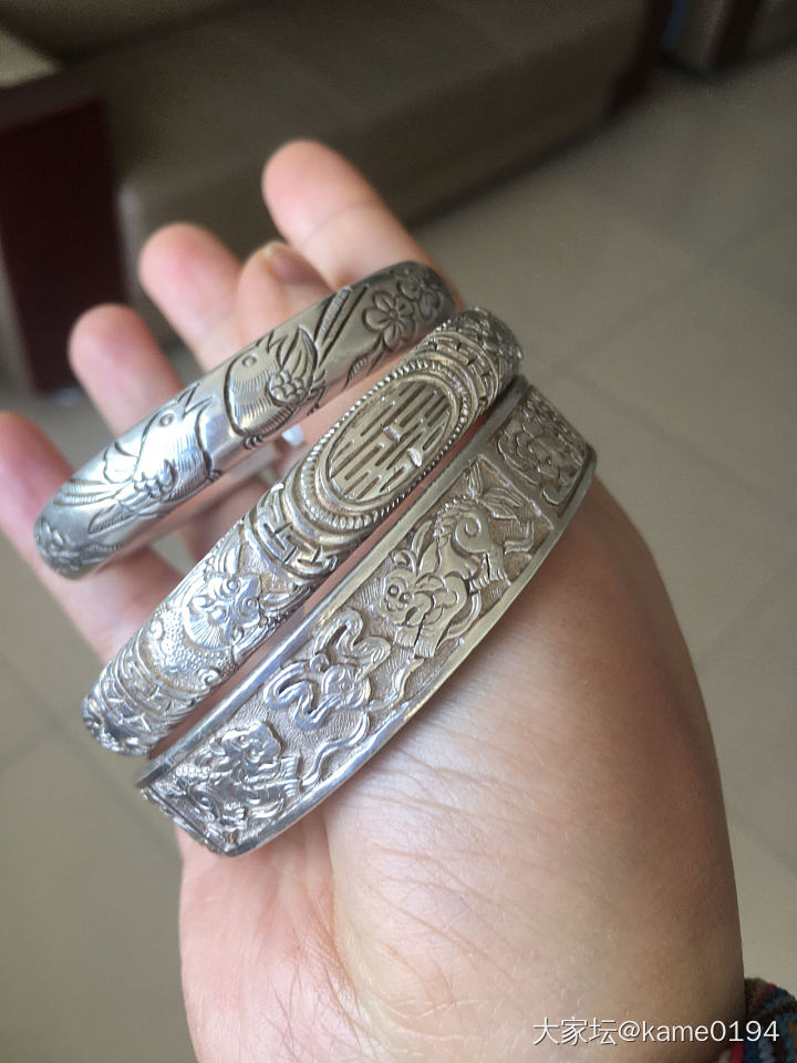 来晒晒你们戴旧的银镯啊~_手镯银