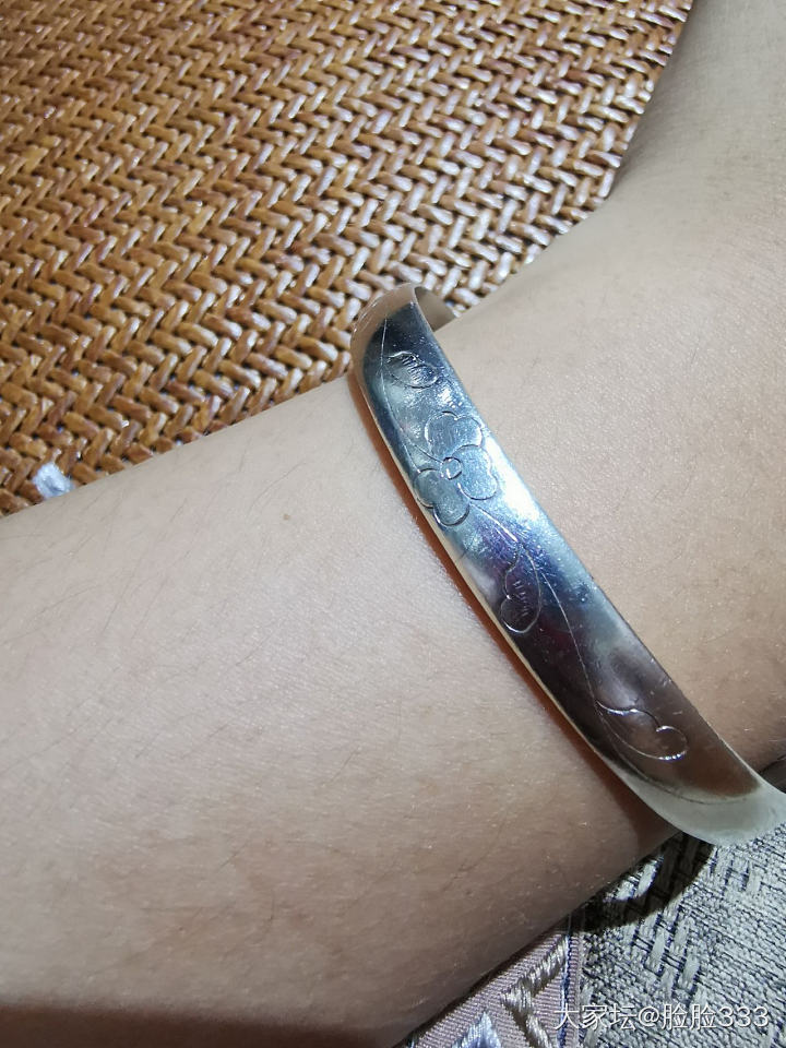 简约的饰品_银