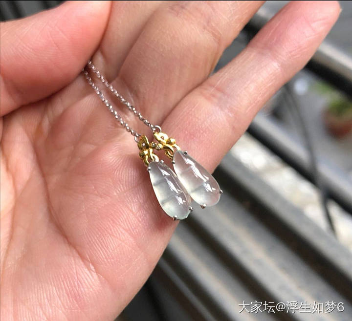 翡翠白冰豆子！_翡翠