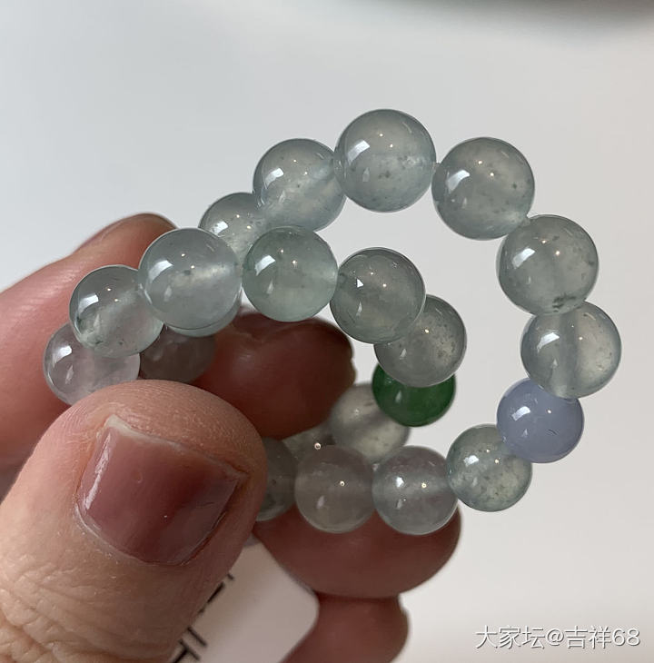 这串莫西沙，大家能帮我掌一下眼么？谢谢_珠串翡翠