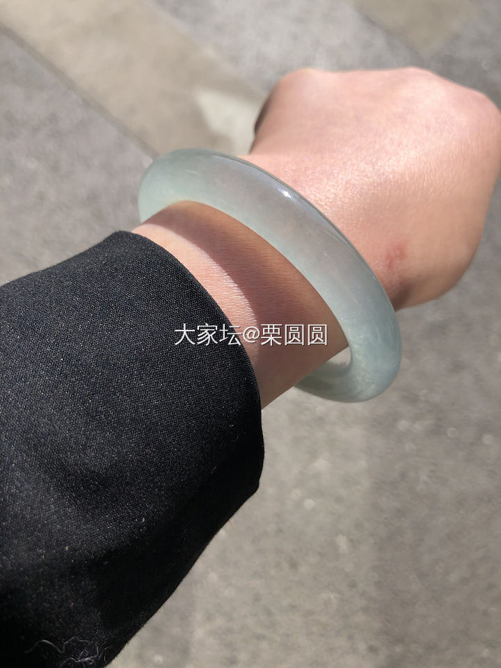 来来来 秀秀你的镯子最美和最丑的样子吧😁_手镯翡翠