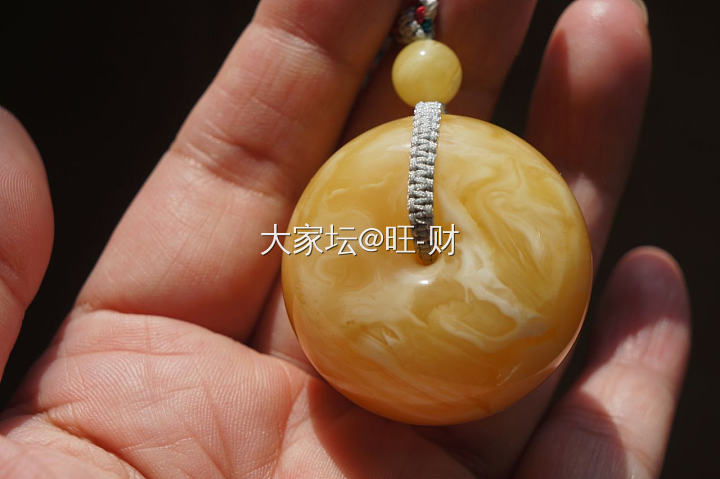 这个坑绝对是个深坑啊_挂件琥珀蜜蜡