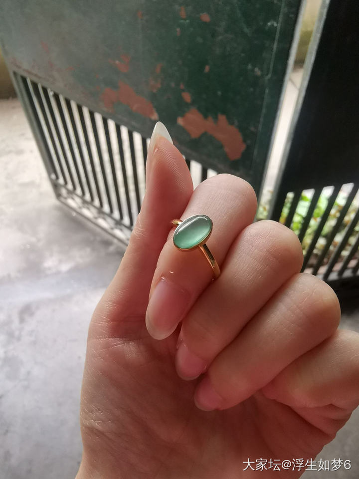 （底价1650亏出，爽快及时确认的来）蓝水18k翡翠戒指_翡翠