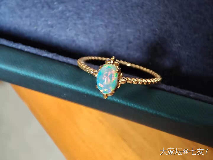 欧泊太难拍了啊_戒指欧泊