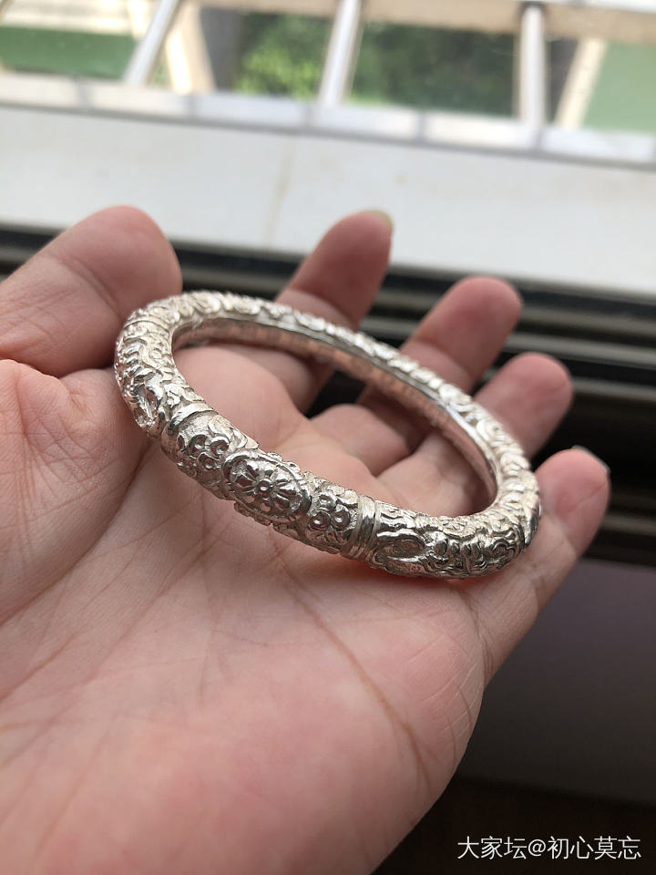 忍不住秀一下我的新欢，潘记八宝，感谢*姐的割爱，拔草成功，开心🥳_雕刻手镯银