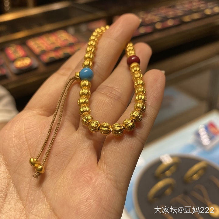 百香籽 or 核桃珠珠你们选择哪个呢_珠串金