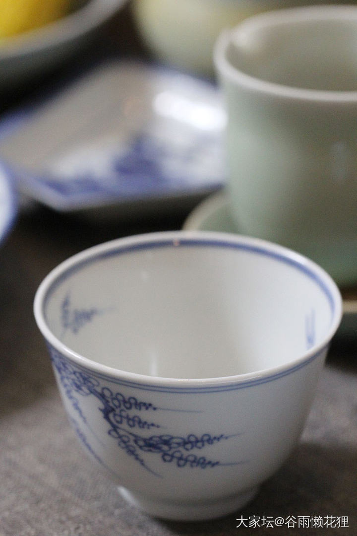 游丝牵惹桃花片——折枝过墙梅大杯杯_陶瓷