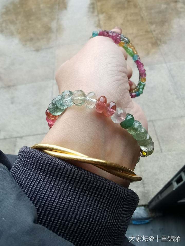 今日右手腕_碧玺金