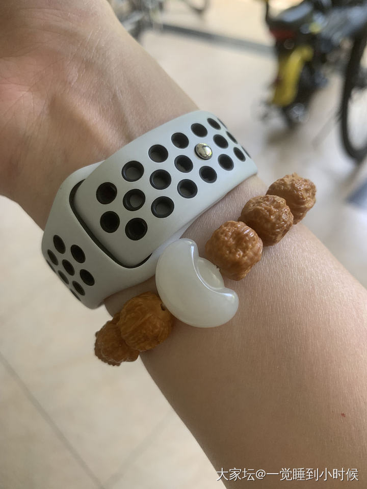 晒晒猴头串串吧姐妹们_和田玉珠串文玩