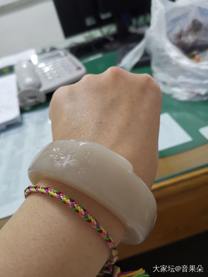 我的藕粉猫串成功编成，跟我的藕粉猫镯很配_珠串和田玉