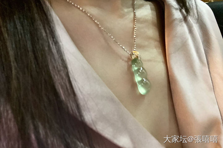 尽管我睡衣素面朝天 也不影响她的珠光宝气_求款式翡翠