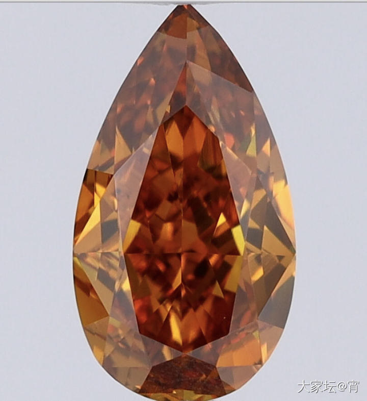 两种橘色的钻石，大家觉得哪个更好看一点_彩钻