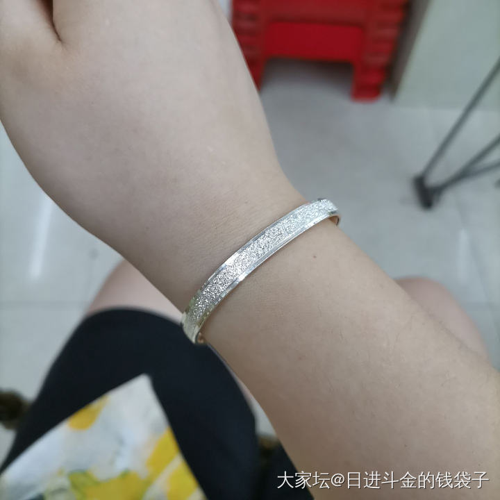 姐妹门，寇思琪，两件打折，再领上黑卡金，多多支付减三元，做到克价4块3_银